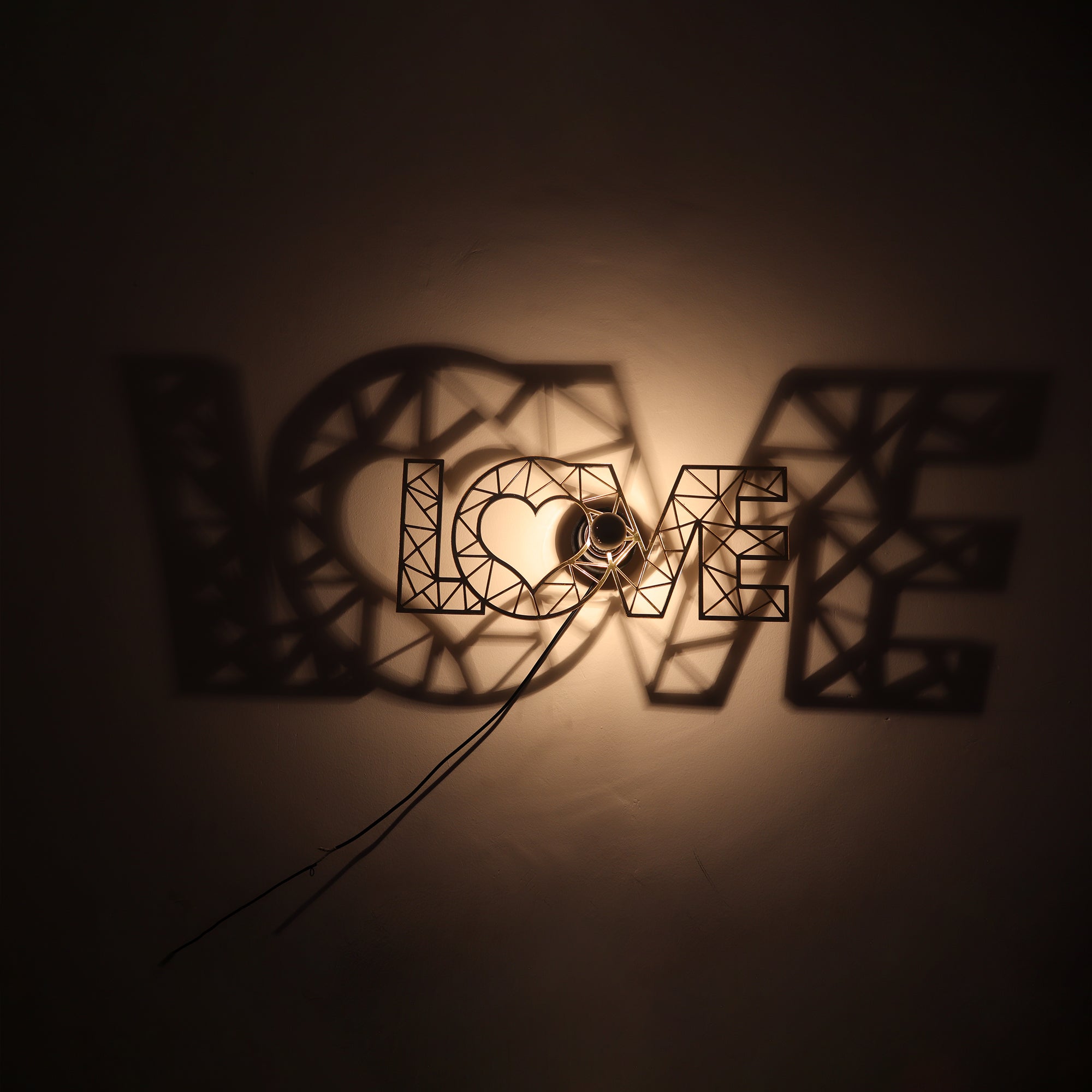 Love Creative design Golden Shadow lamp